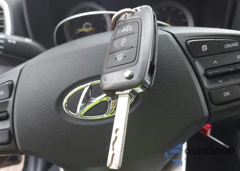 2020 Hyundai Venue Se z USA, uszkodzony, nr VIN KMHRB8A34LU046447